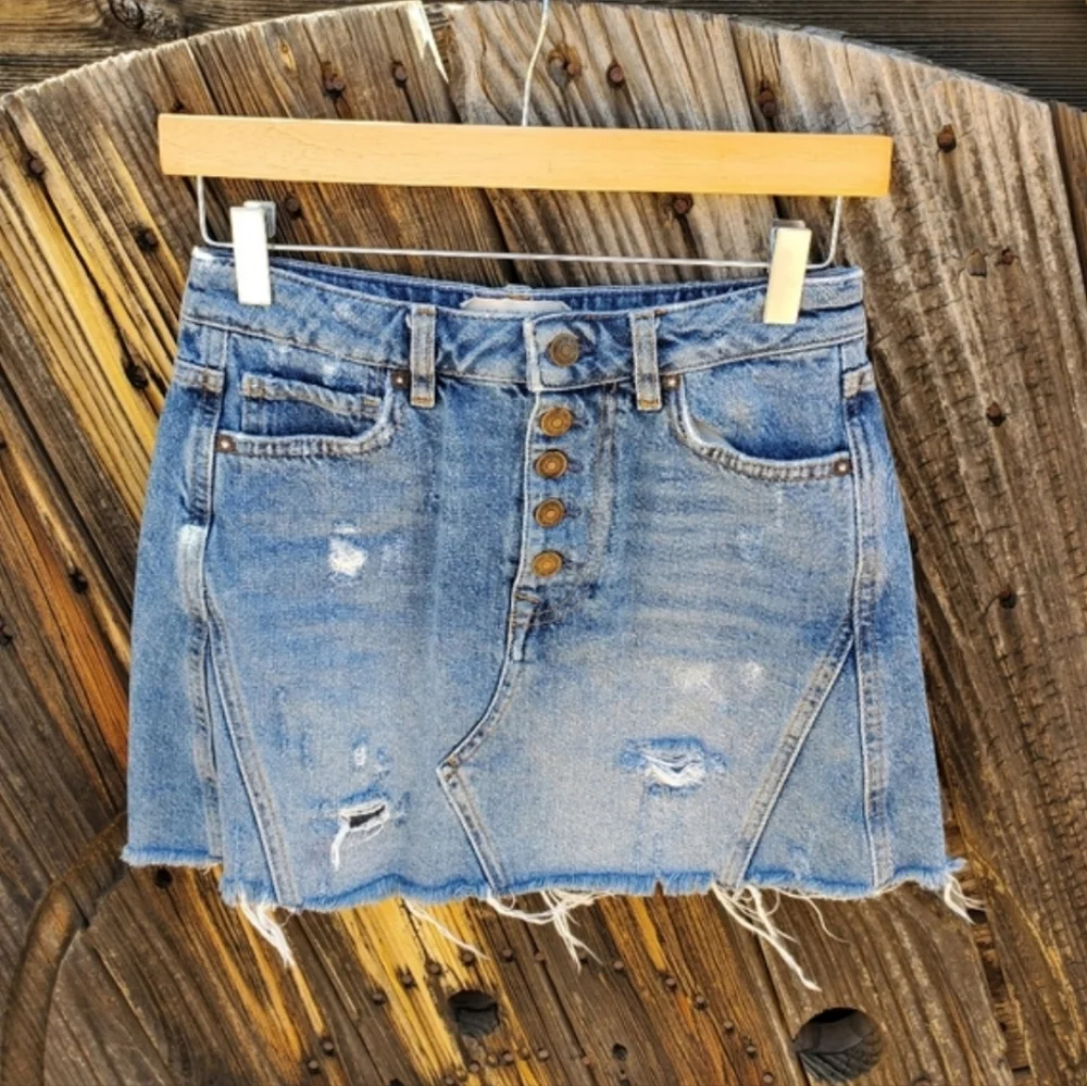 ♧ We the Free Denim Button Fly High Rise Skirt Size 25 Blue - Picture 5 of 5